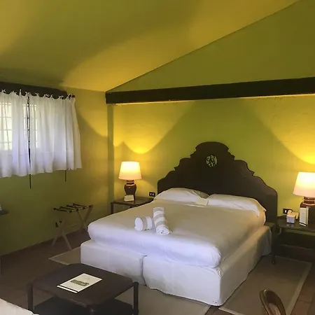 Relais San Bruno 컨트리하우스